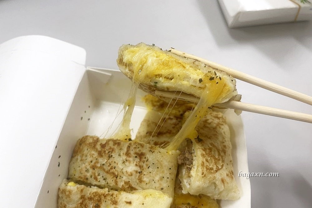 台中粉漿蛋餅│一珍軒古早味蛋餅大德店。油飯當餡真的是怕客人吃不飽,加醬不加醬都很美味 - 第10張圖 台中粉漿蛋餅│一珍軒古早味蛋餅大德店。油飯當餡真的是怕客人吃不飽,加醬不加醬都很美味