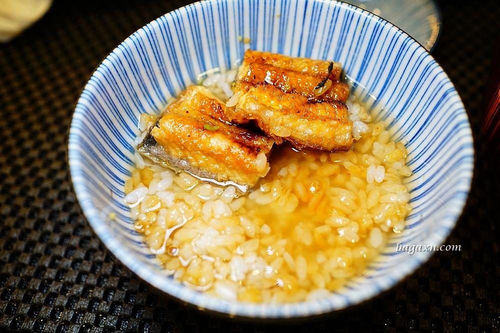 台中西區鰻魚飯│一鰻。頂級青口活鰻手工拔刺，搭配自煮鰻魚醬炭烤而成