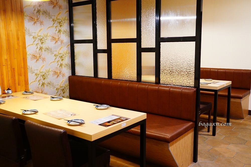 台中西區鰻魚飯│一鰻。頂級青口活鰻手工拔刺，搭配自煮鰻魚醬炭烤而成