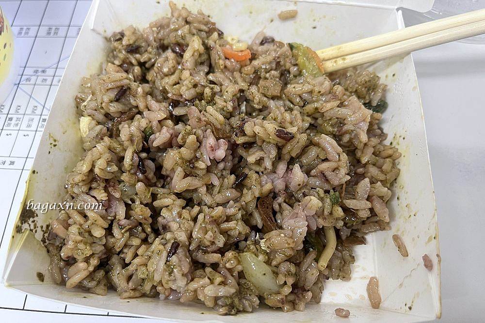 台中南屯│中山素食。便宜美味選擇多大推菜捲素粽