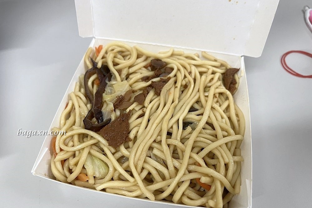 台中南屯│中山素食。便宜美味選擇多大推菜捲素粽