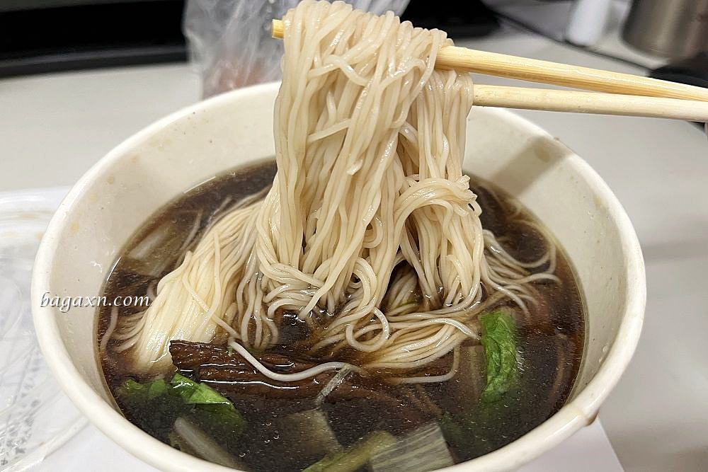 台中南屯│中山素食。便宜美味選擇多大推菜捲素粽