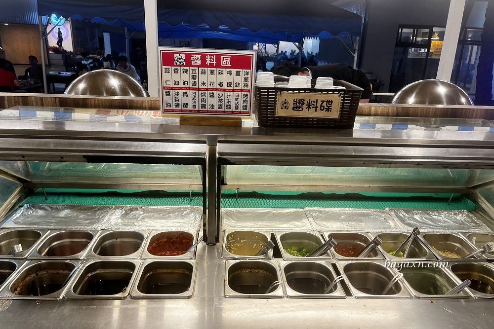 台中沙鹿│乳牛牧場戶外碳烤。這也有蚵仔吳郭魚，硬體設備比10年前進步不少!