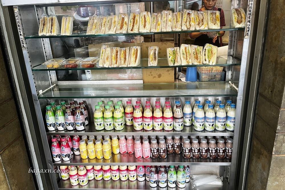 台中南屯早餐│內方外圓早餐店。湯包聽說是必點，但其他早餐我也覺得好吃