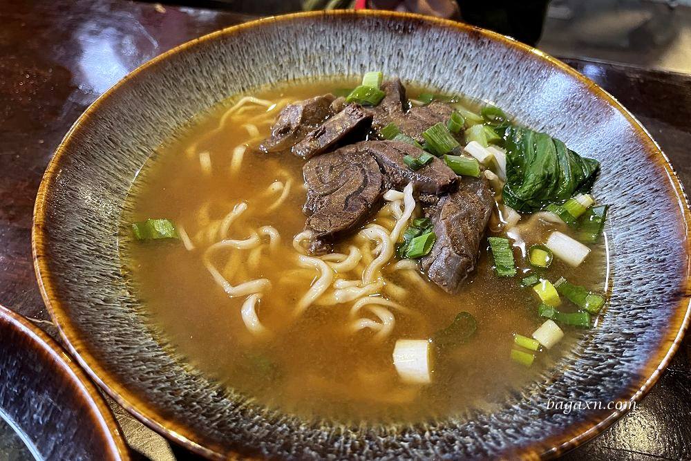 苗栗三義│勝興車站美食。鍋鍋手工麵包/老吳鐵馬臭豆腐/一口香客家小炒滷豆干/老鐵牛肉麵 - 第18張圖 苗栗三義│勝興車站美食。鍋鍋手工麵包/老吳鐵馬臭豆腐/一口香客家小炒滷豆干/老鐵牛肉麵