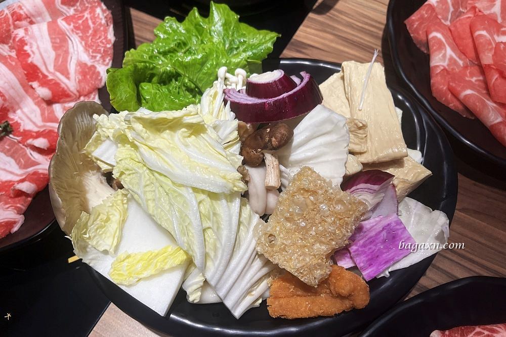 豐原火鍋│十二段鍋物堂。精緻個人火鍋，自助吧野菜鍋料吃到飽