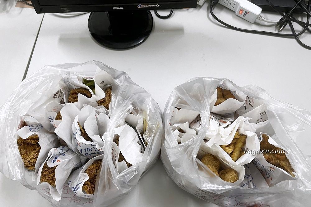 台中南屯│可樂咔啦炸雞。炸物點心特別好吃,大推脆皮糯米腸、蘿蔔糕 - 第5張圖 台中南屯│可樂咔啦炸雞。炸物點心特別好吃,大推脆皮糯米腸、蘿蔔糕