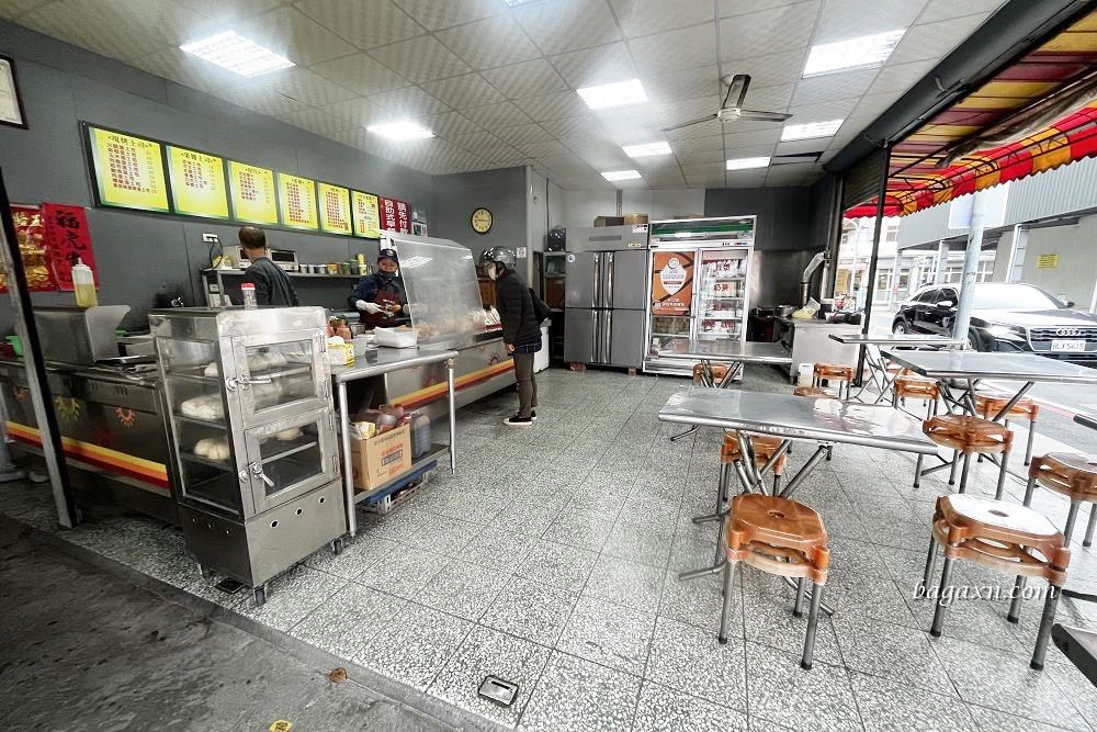 台中南屯早餐│得來易早餐店。中西式早餐選擇多,推薦加蒜味辣醬油好吃! - 第3張圖 台中南屯早餐│得來易早餐店。中西式早餐選擇多,推薦加蒜味辣醬油好吃!