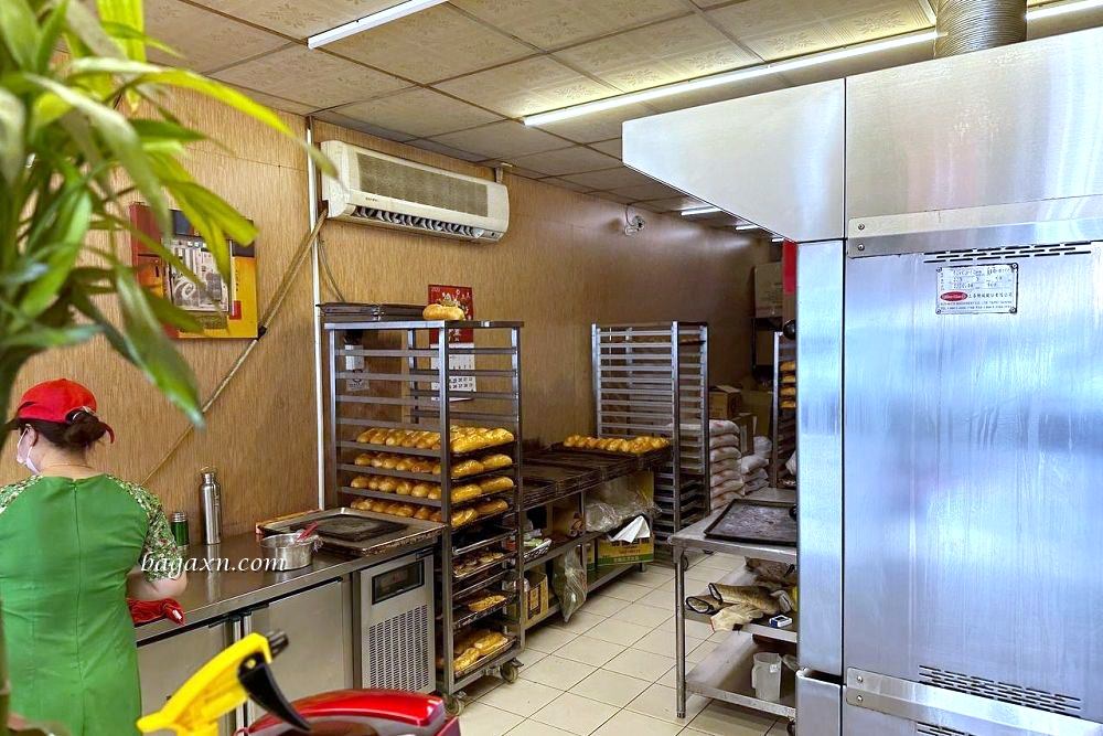 越南法國麵包工藝 Lò Bánh Mì Pasteur│台中第二市場美食，酥脆可口份量大