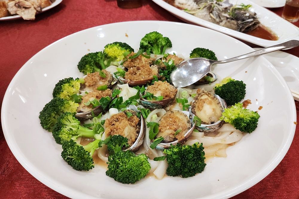 豐原尾牙春酒合菜│咕咕香甕缸雞豐原店。餐點好吃服務親切附停車場 - 第8張圖 豐原尾牙春酒合菜│咕咕香甕缸雞豐原店。餐點好吃服務親切附停車場