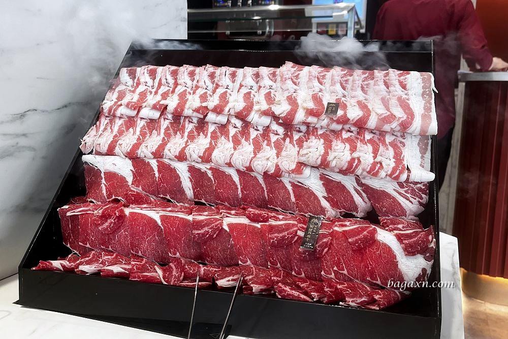 台中南屯│嗑肉石鍋豐樂店。二代店有蔬菜自助吧吃到飽還不錯