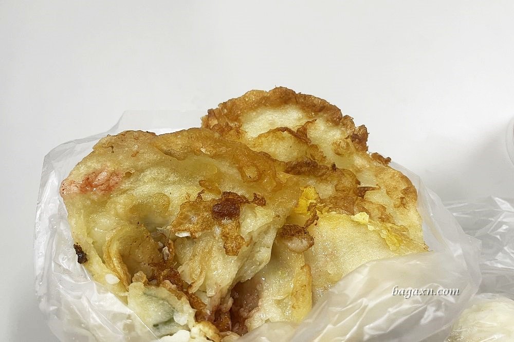 台中粉漿蛋餅│大雅有春早點。蛋餅有點油但超好吃！水煎包也推薦記得要加辣