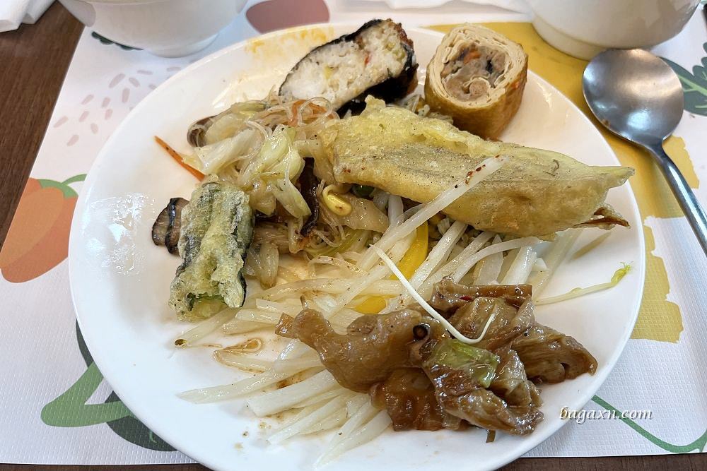 台中潭子│好樂里蔬食庭園。多款素食料理吃到飽
