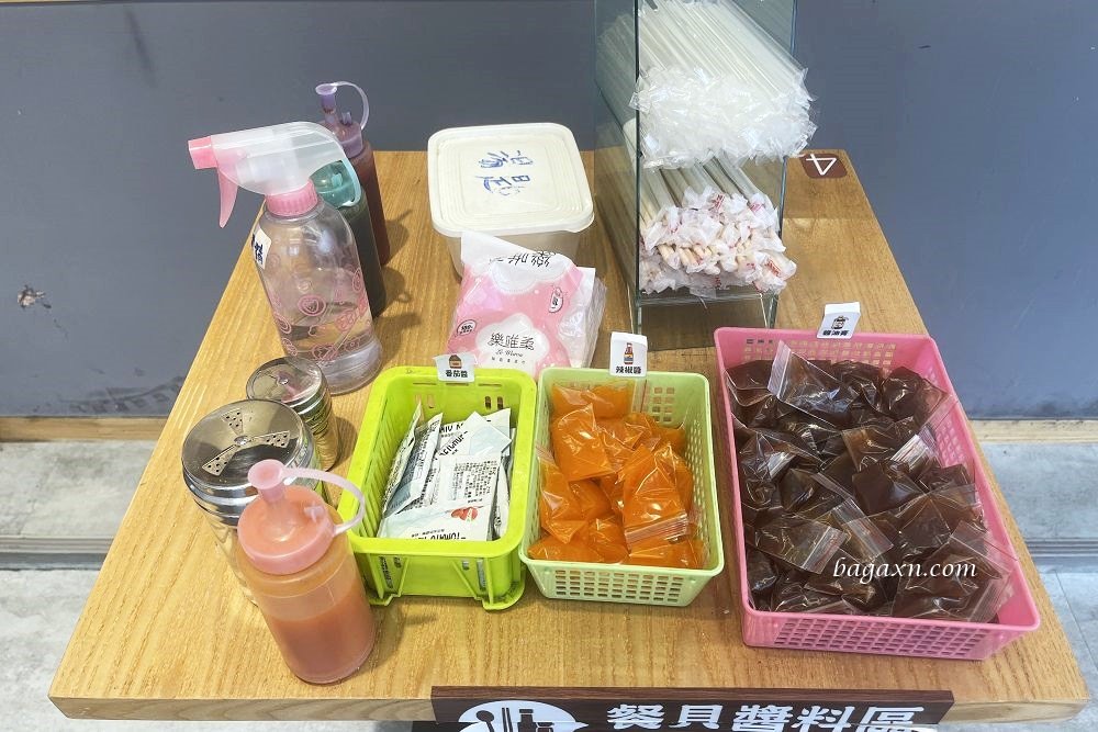 台中粉漿蛋餅│宜華蛋餅大墩店。酥脆不膩口，LINE點餐很方便