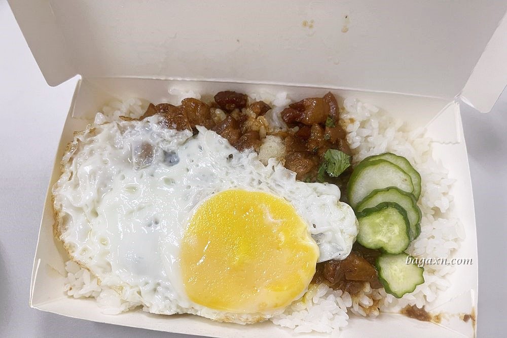 台中南屯│小初店。滷肉飯是肥肥粘粘那種超好吃!推薦一定要加半熟蛋 - 第5張圖 台中南屯│小初店。滷肉飯是肥肥粘粘那種超好吃!推薦一定要加半熟蛋