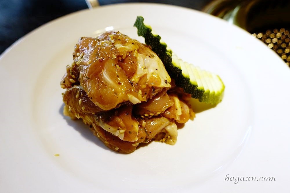 屋馬燒肉園邸店│2880三人套餐肉質好棒棒，汪汪隊來慶生