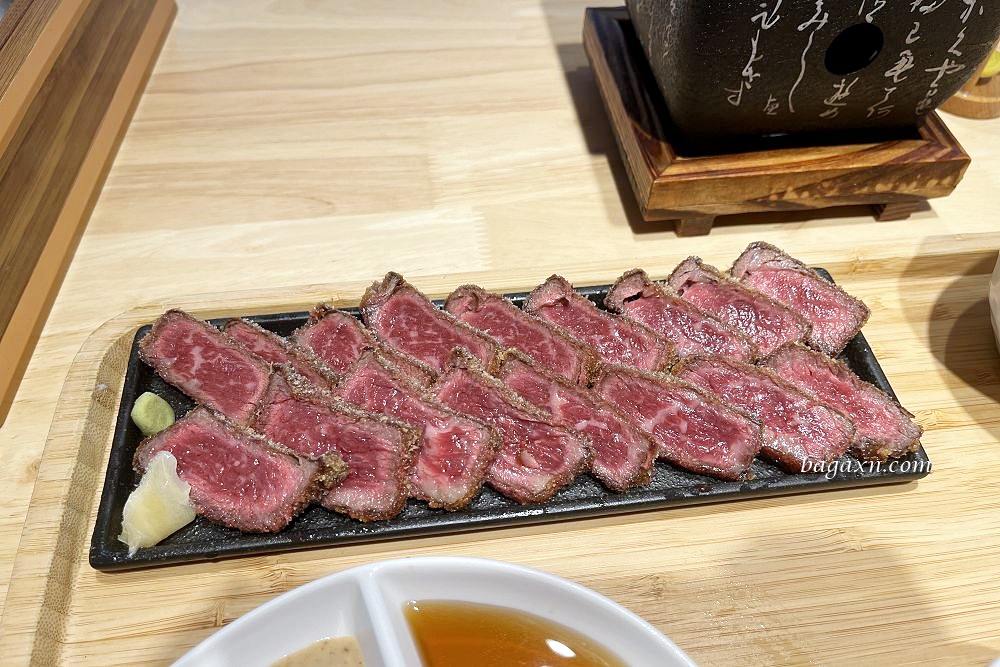 嵐山熟成炸牛排專賣-台中南屯大墩店│美好的桌烤牛排體驗~還有滿滿肉山的牛丼