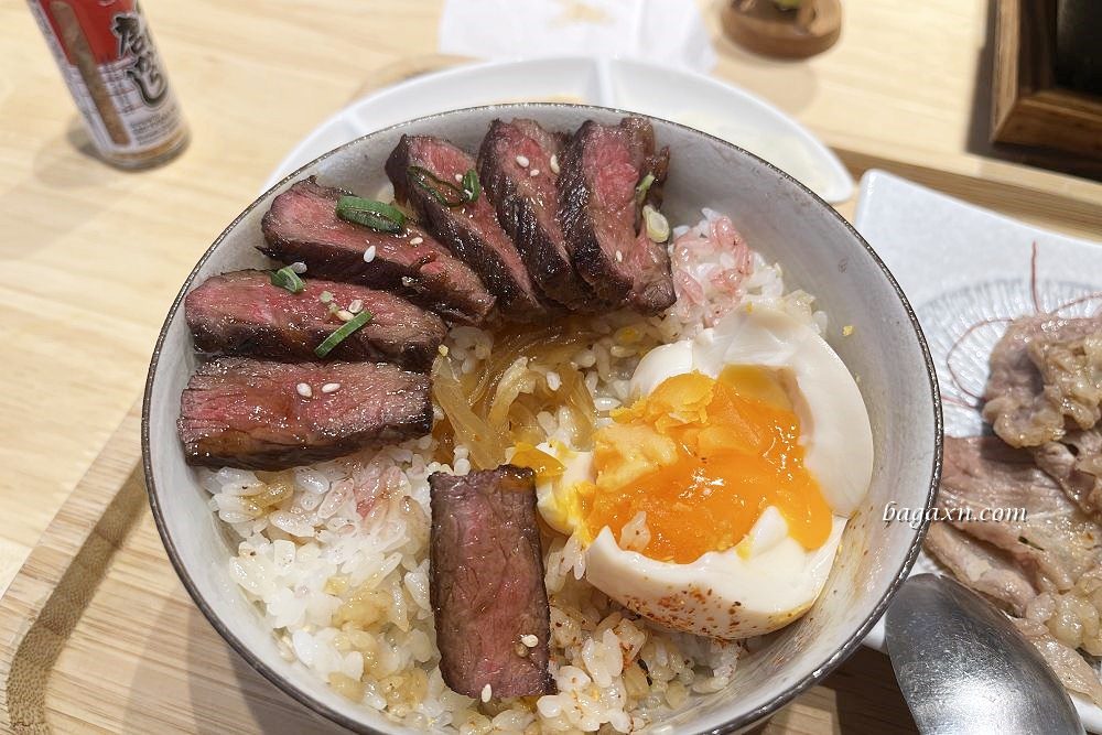 嵐山熟成炸牛排專賣-台中南屯大墩店│美好的桌烤牛排體驗~還有滿滿肉山的牛丼