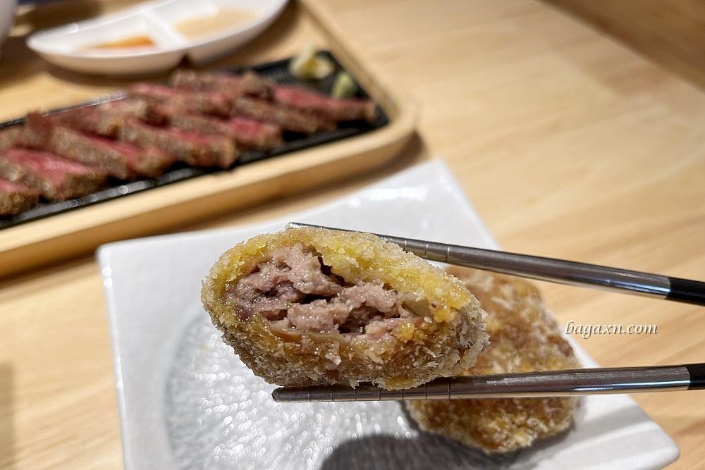 嵐山熟成炸牛排專賣-台中南屯大墩店│美好的桌烤牛排體驗~還有滿滿肉山的牛丼