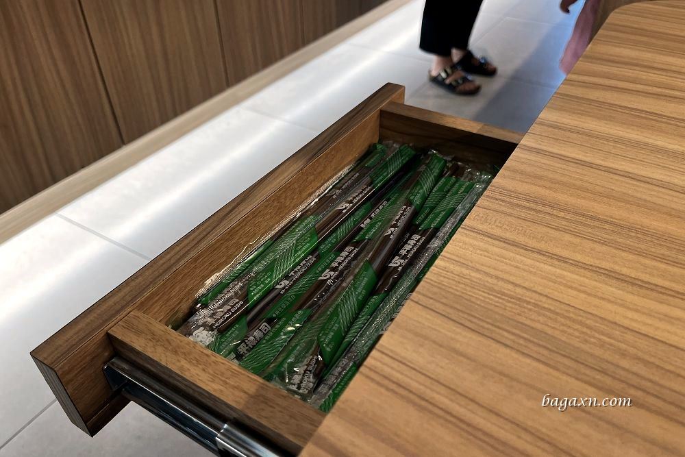 台中北屯│平祿壽司松竹店。飲料比五權店選擇多,鮭魚完勝壽司郎 - 第4張圖 台中北屯│平祿壽司松竹店。飲料比五權店選擇多,鮭魚完勝壽司郎