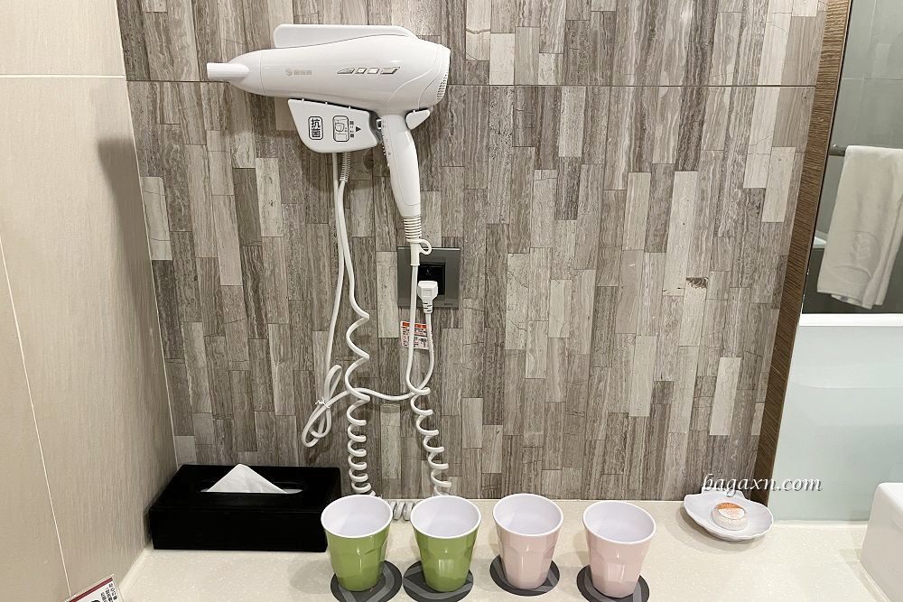 台南住宿│成大會館。位於成大勝利校區內，遠離塵囂休閒舒適－更名為太子文旅