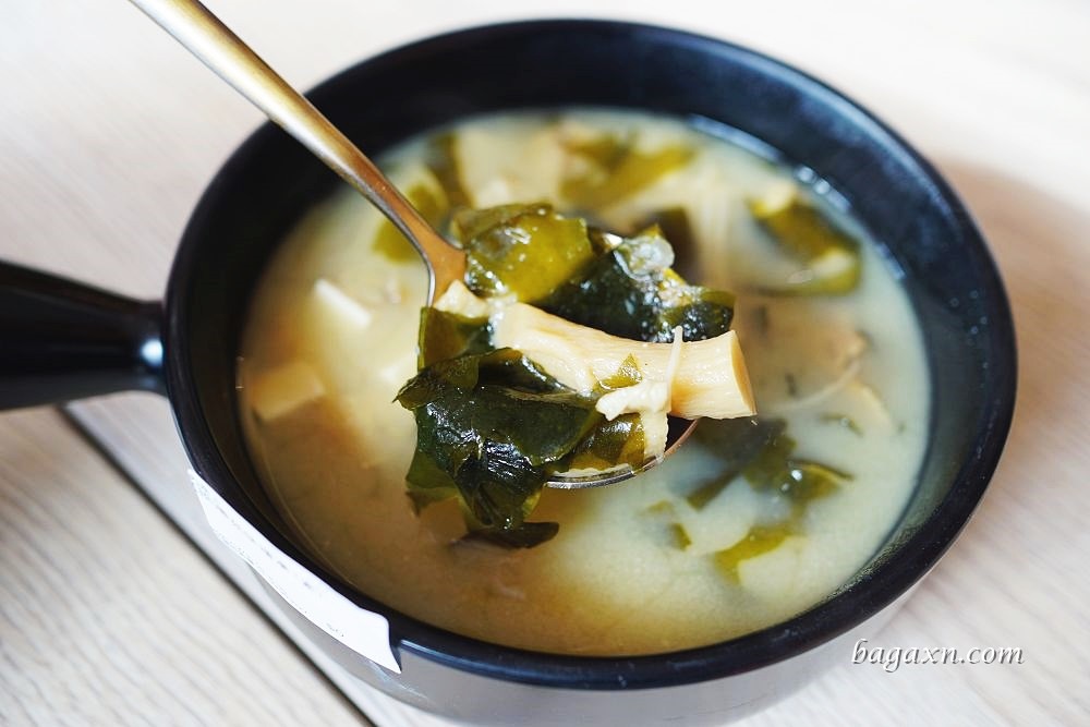 一中沖繩飯團推薦│不握松飯糰。越光米飯非常美味，份量大一顆抵兩餐
