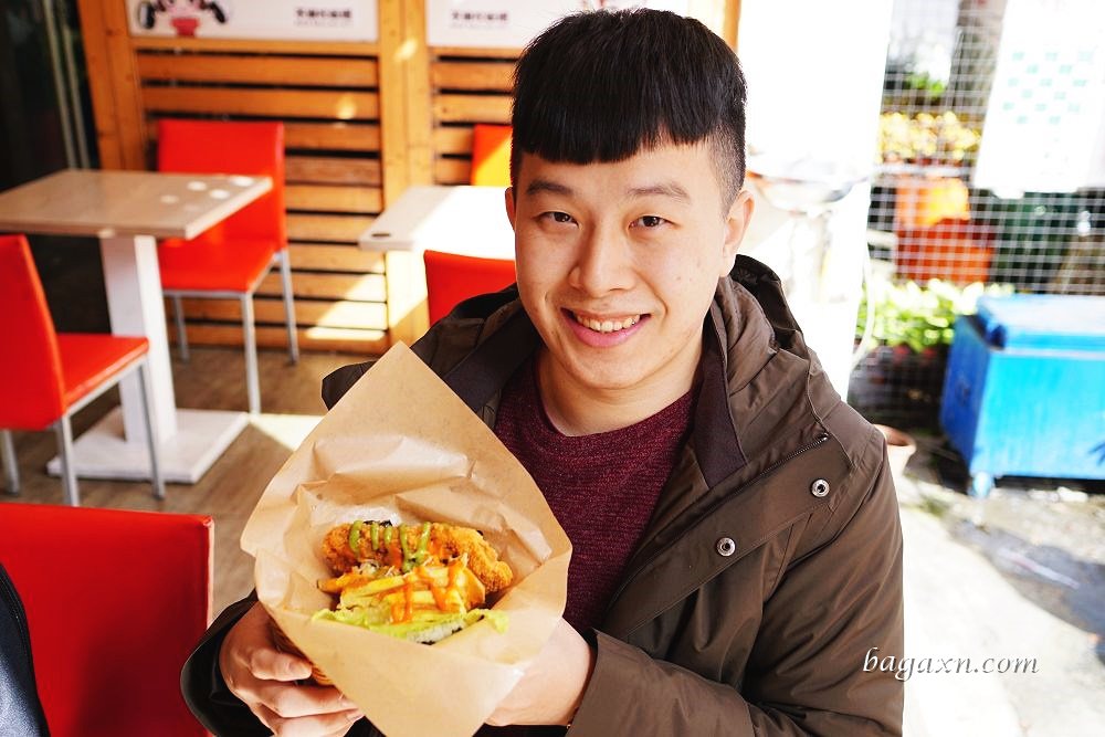 一中沖繩飯團推薦│不握松飯糰。越光米飯非常美味，份量大一顆抵兩餐