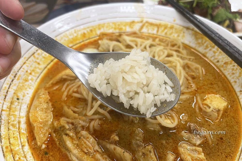 台中新馬料理│新馬小廚南屯店。口味不錯的南洋料理,叻沙麵有辣很好吃 - 第13張圖 台中新馬料理│新馬小廚南屯店。口味不錯的南洋料理,叻沙麵有辣很好吃