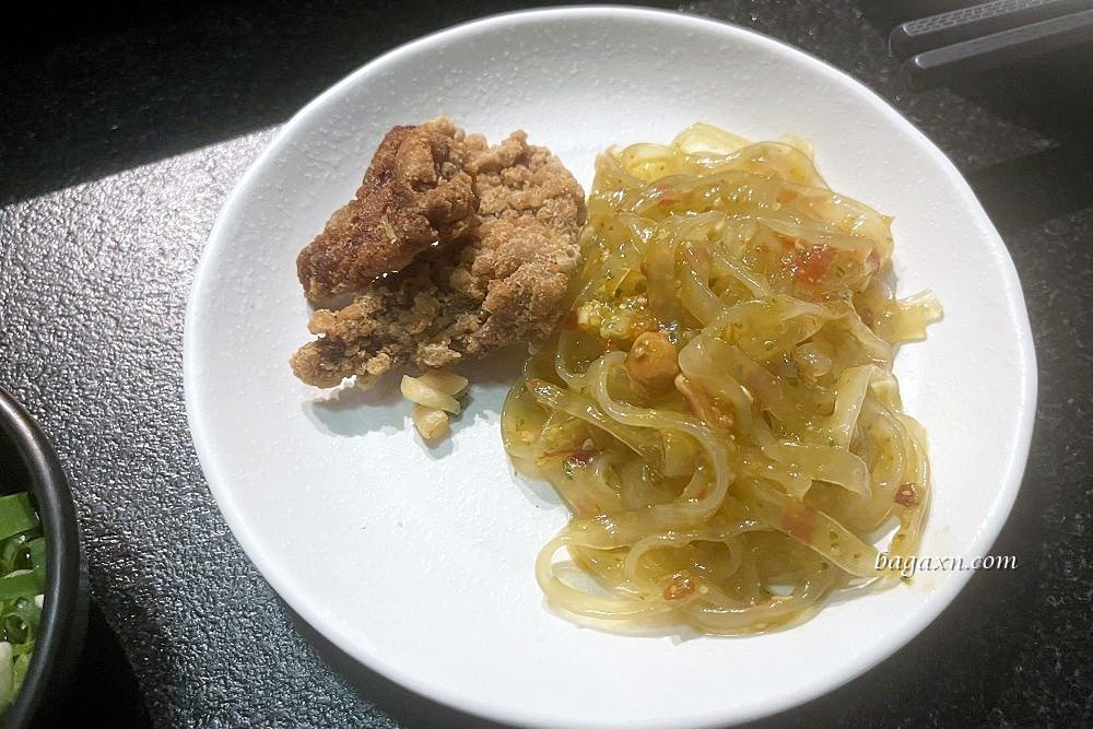 台中南屯火鍋│昭日堂鍋煮。自助吧吃到飽,酸辣粉不錯吃 - 第23張圖 台中南屯火鍋│昭日堂鍋煮。自助吧吃到飽,酸辣粉不錯吃