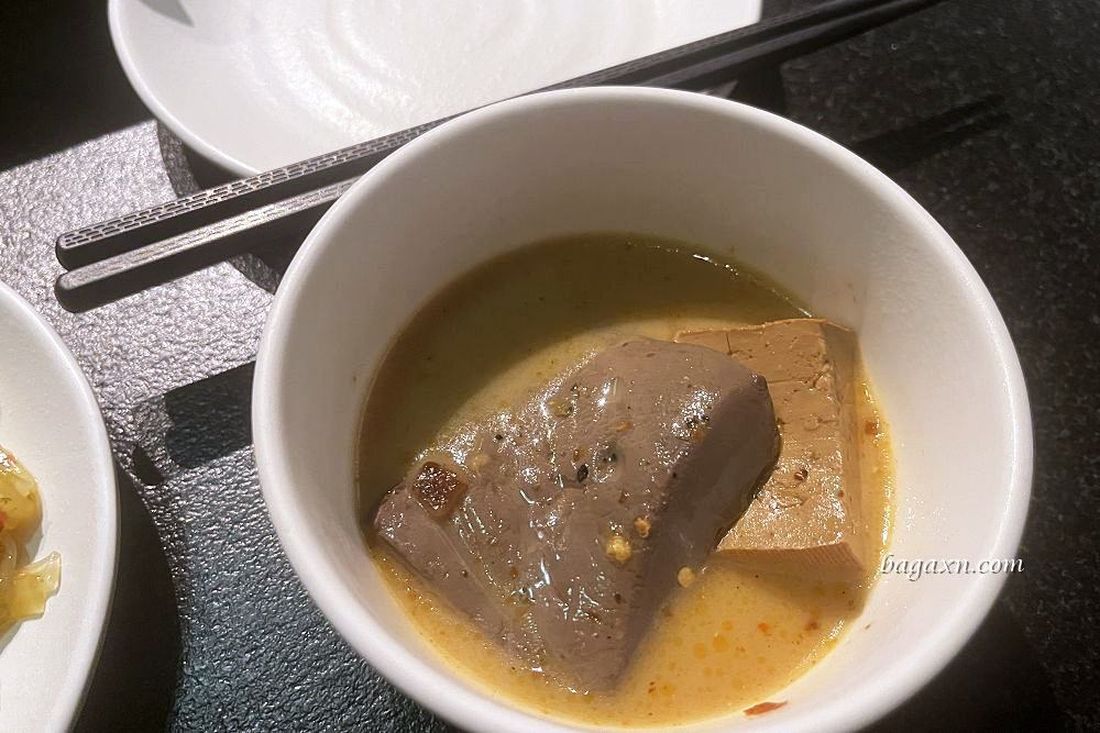 台中南屯火鍋│昭日堂鍋煮。自助吧吃到飽,酸辣粉不錯吃 - 第25張圖 台中南屯火鍋│昭日堂鍋煮。自助吧吃到飽,酸辣粉不錯吃