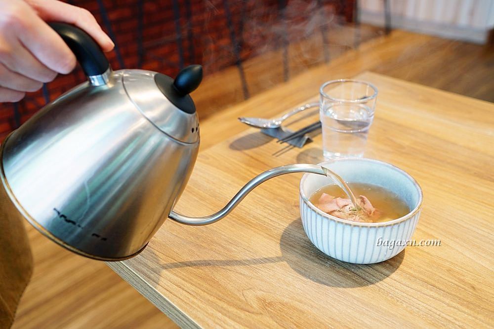 台中南屯丼飯/蓋飯│法丼Fadone。以法式元素重新定義丼飯,色香味俱全吃好又吃飽 - 第7張圖 台中南屯丼飯/蓋飯│法丼Fadone。以法式元素重新定義丼飯,色香味俱全吃好又吃飽