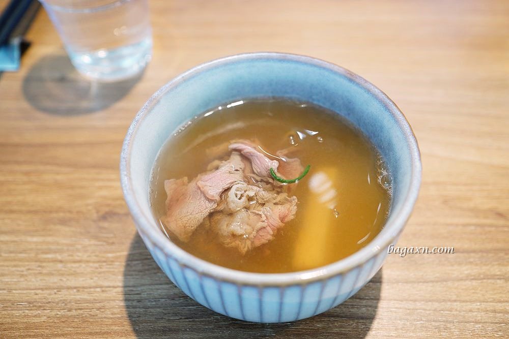 台中南屯丼飯/蓋飯│法丼Fadone。以法式元素重新定義丼飯,色香味俱全吃好又吃飽 - 第8張圖 台中南屯丼飯/蓋飯│法丼Fadone。以法式元素重新定義丼飯,色香味俱全吃好又吃飽