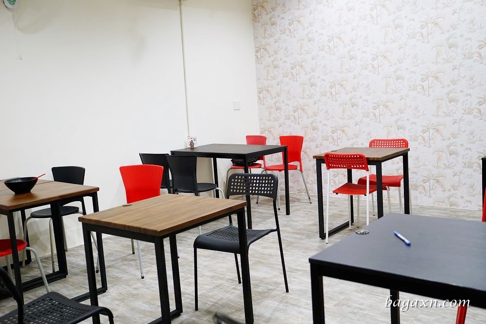 台中西屯月亮蝦餅│泰后月亮蝦餅-西屯店。平價美味的泰式小吃 - 第4張圖 泰后月亮蝦餅 (4)