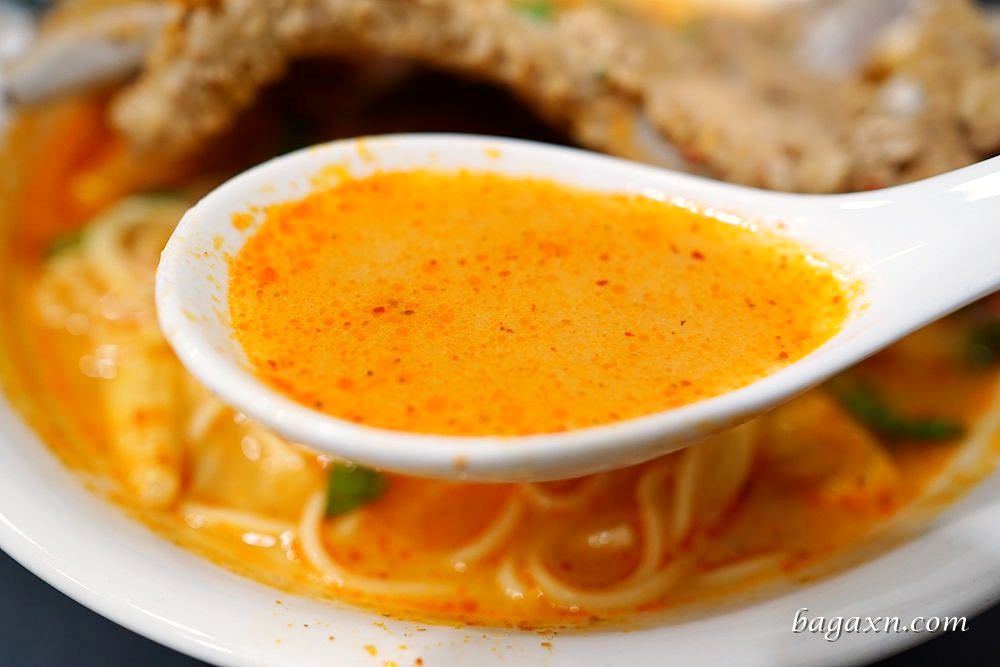 台中西屯月亮蝦餅│泰后月亮蝦餅-西屯店。平價美味的泰式小吃 - 第8張圖 泰后月亮蝦餅 (9)