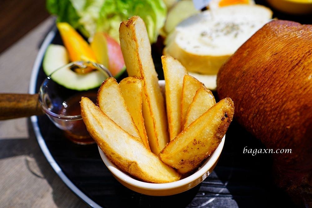 一中商圈早午餐│洄流Stream早午餐。食材新鮮豐盛美味//寵物友善餐廳