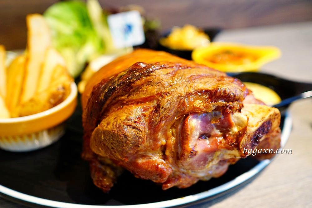 一中商圈早午餐│洄流Stream早午餐。食材新鮮豐盛美味//寵物友善餐廳