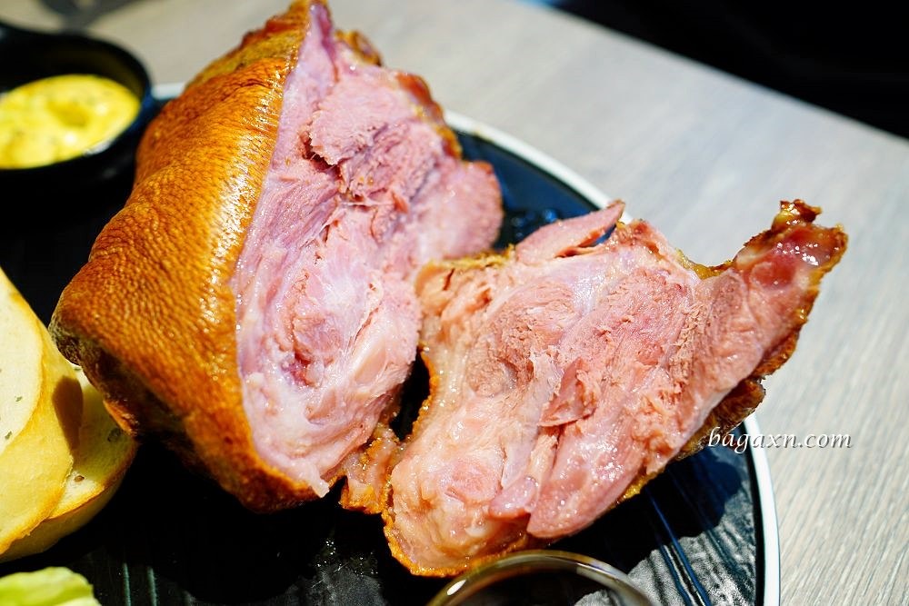 一中商圈早午餐│洄流Stream早午餐。食材新鮮豐盛美味//寵物友善餐廳