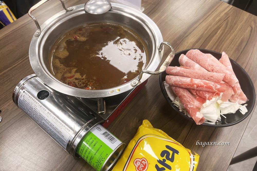 台中西屯│炙肉高手逢甲店。蒙古烤肉吃到飽$269+10%起