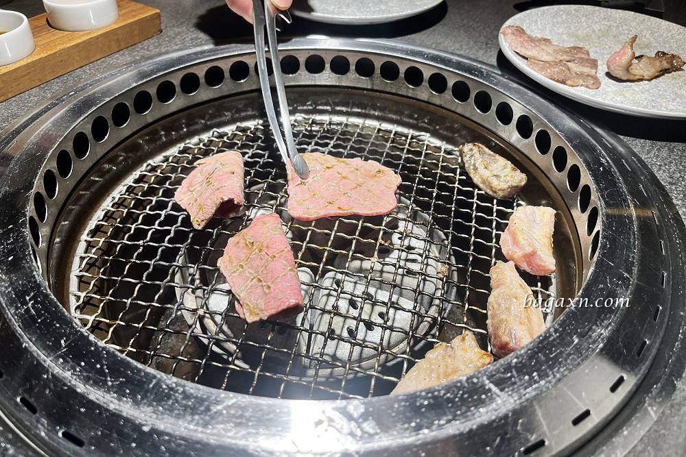 台中南屯│燒肉中山大墩店。天皇八牛5780三人套餐，橡樹黑臉酋長的加冕