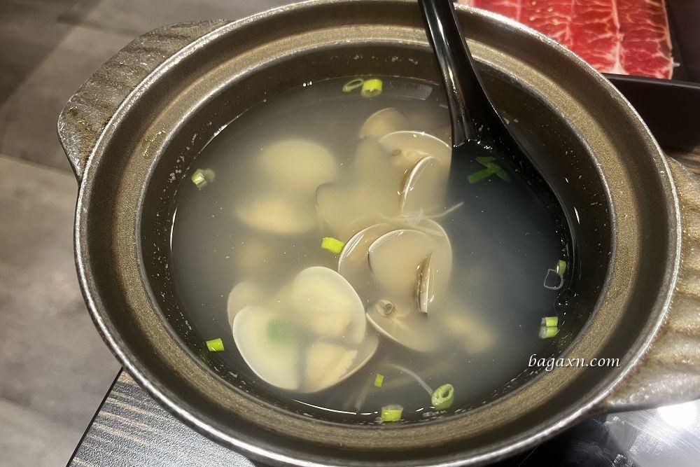 台中南屯│燒肉眾文心二代店。一樣是吃到飽但變得有質感些，類居酒屋的感覺