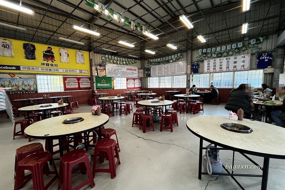 台中大雅│呷寶食府薑母鴨。湯頭清甜不油膩，薑多微辣很暖身