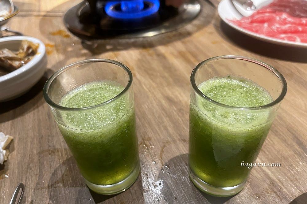 台中南屯│老常在麻辣鍋。鍋底豆腐是我吃過最好吃的