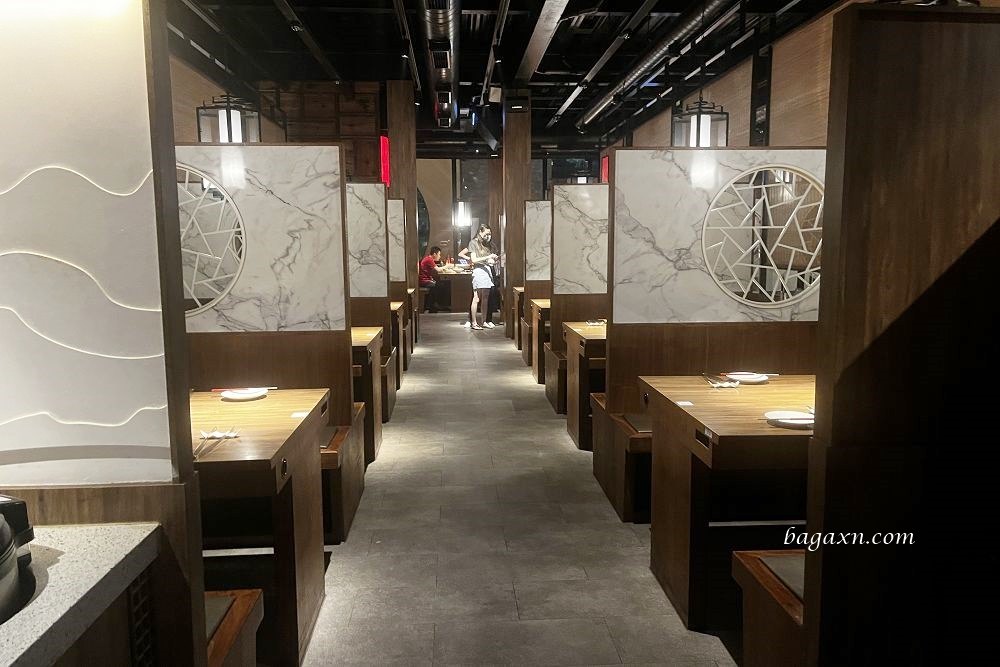 台中南屯│老常在麻辣鍋。鍋底豆腐是我吃過最好吃的