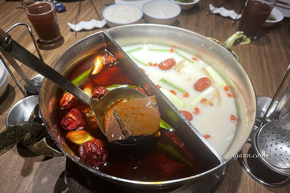 台中南屯│老常在麻辣鍋。鍋底豆腐是我吃過最好吃的