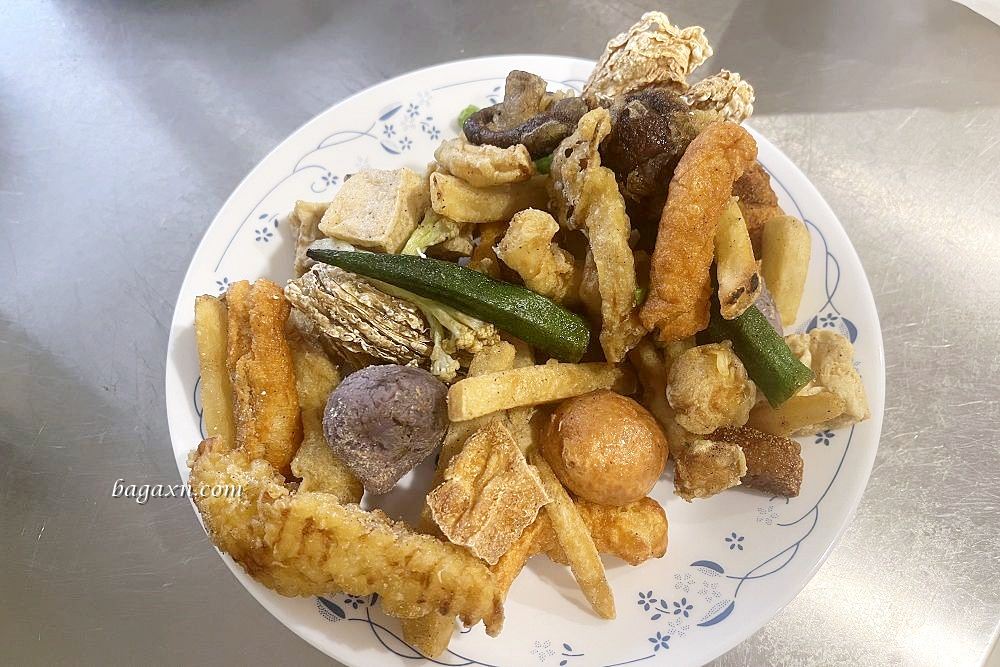 台中后里│蔬香四溢-蔬食炸物。好吃的素食炸物，還有用脫油機吃起來不油膩