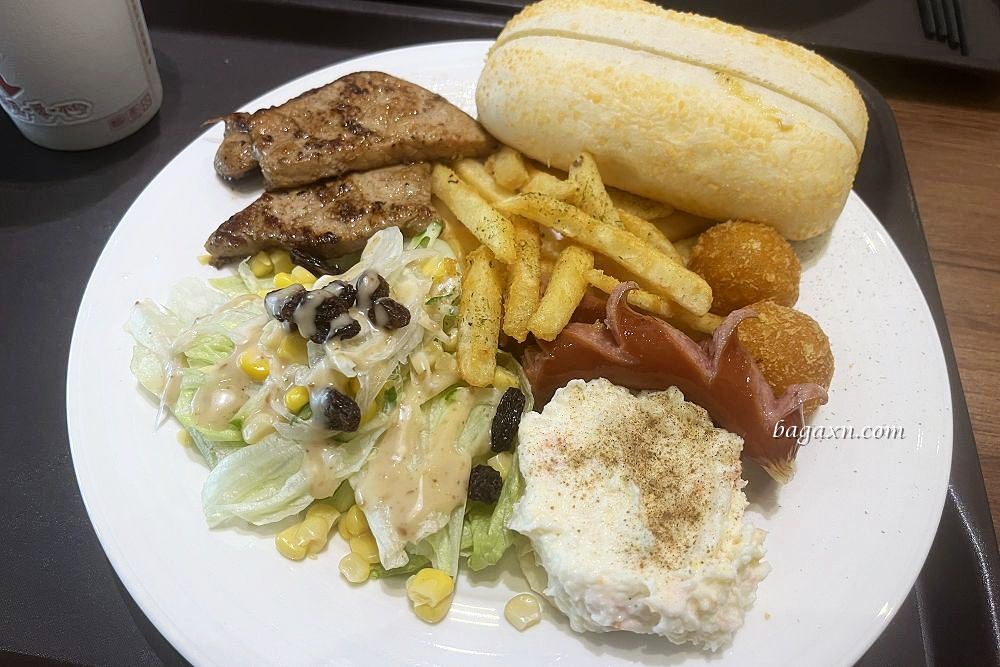 台中豐原│蝦羋早午餐。中西式早餐選擇多，吃簡單吃豐富都可以