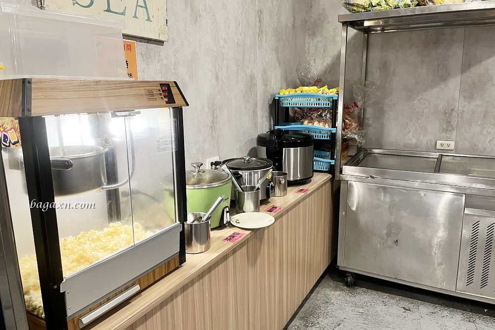 台中沙鹿│蠔膽你來景觀碳烤。新鮮生蚵與多款食材吃到飽，露天碳烤邊吃邊賞大肚山夜景。