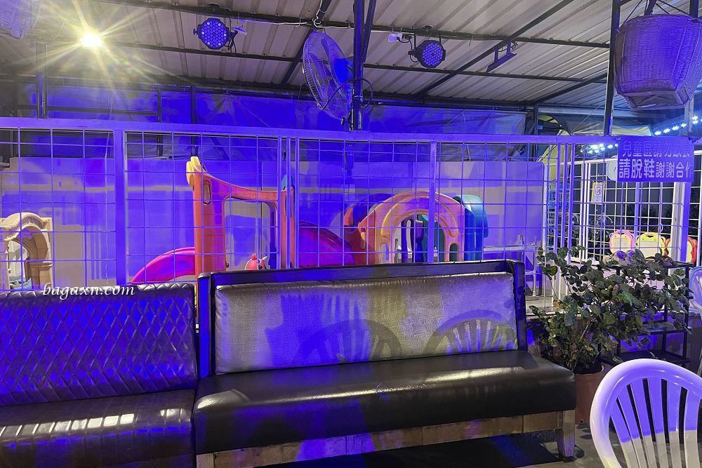 台中沙鹿│蠔膽你來景觀碳烤。新鮮生蚵與多款食材吃到飽，露天碳烤邊吃邊賞大肚山夜景。