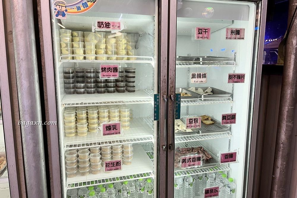 台中沙鹿│蠔膽你來景觀碳烤。新鮮生蚵與多款食材吃到飽，露天碳烤邊吃邊賞大肚山夜景。