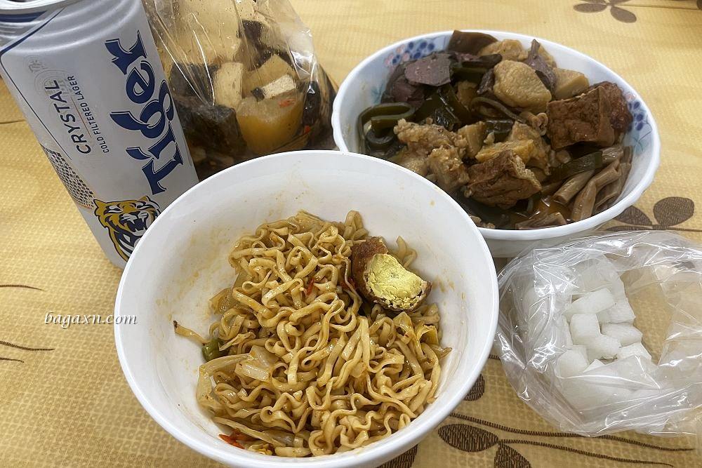 逢甲美食│秘醬滷味。口味不錯的乾滷味,推紅蔥乾麵、滷炸豆腐及炸蛋 - 第11張圖 逢甲美食│秘醬滷味。口味不錯的乾滷味,推紅蔥乾麵、滷炸豆腐及炸蛋